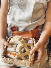 Load image into Gallery viewer, Bread Basket