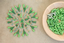 Load image into Gallery viewer, GRAPAT - Mandala Green Cones